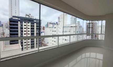 RESIDENCIAL SAN FRANCESCO - APARTAMENTO 03 SUÍTES COM 03 VAGAS DE GARAGEM NO CENTRO DE BALNEÁRIO CAMBORIÚ