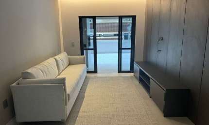 APARTAMENTO  QUADRA MAR 3 SUÍTES MOBILIADO NOVO PARA ALUGAR NA QUADRA MAR DE BALNEÁRIO CAMBORIÚ