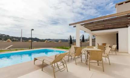 Apartamento Garden -  Semi mobiliado - Condominio clube Las Vegas