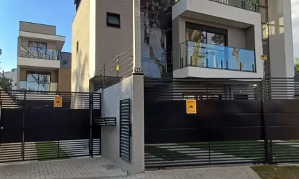 Casa em condomínio fechado com 3 quartos à venda no Água Verde, Curitiba 