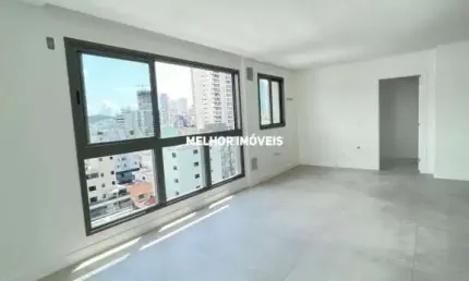 Home Square Residence - Apartamento com 04 Dormitórios no Centro de Balneário Camboriú