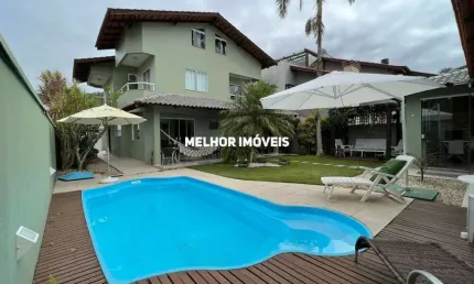 Casa com 05 dormitórios à venda, 492 m² - Praia dos Amores em Balneário Camboriú