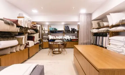 Sala Comercial com 69 m² de área privativa á Venda, localizado no Centro Sul de Balneário Camboriú.