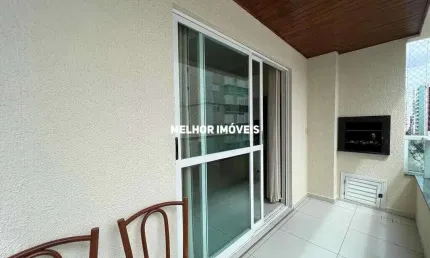 Locação Anual apartamento com 3 dormitórios sendo 1 suíte, 2 vagas de garagem localizado no Centro de Balneário Camboriú.
