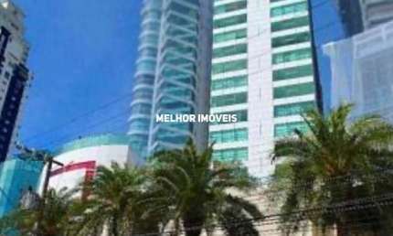Apartamento Frente Mar com 3 suítes 2 vagas de garagem localizado em Balneário Camboriú
