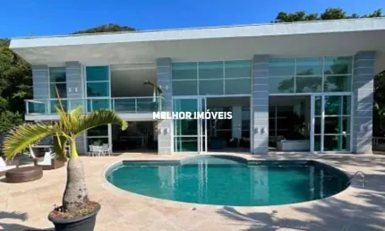 Costa azul - casa alto padrão mobiliada e decorada  á venda com 6 suítes e 8 vagas  na interpraias em balneário camboriú.