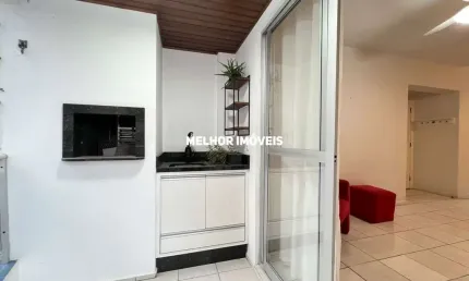 Locação Anual apartamento com 2 dormitórios no centro de Balneário Camboriú.
