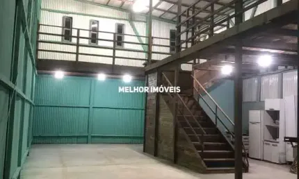 Oportunidade para Investidores - Terreno com 02 Galpões alugados em Balneário Piçarras.