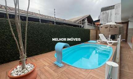 Casa a venda com 242 m² - Centro Sul de Balneário Camboriú.