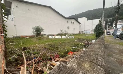 Terreno para Locação Anual Localizado no Centro de Balneário Camboriú - SC