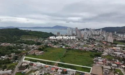 Terreno à venda na Rua 900, Meia Praia, Itapema