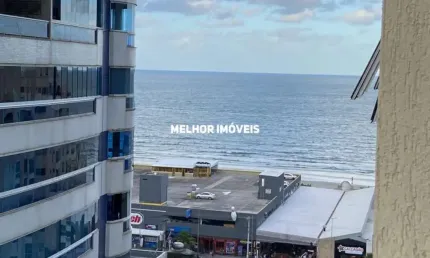 Apartamento mobilido com 05 suítes sendo 01 máster localizado em itapema - sc