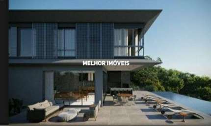 Casa Alto Padrão em Condominio Fechado com 04 suítes  em Balneário Camboriú