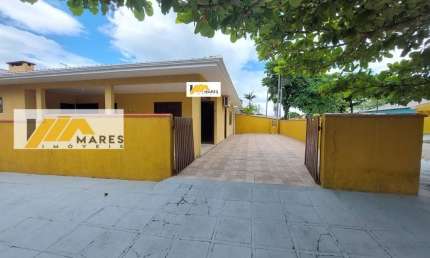 Casa com 3 quartos para alugar no Santa Terezinha, Pontal do Paraná 
