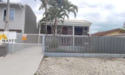 Casa com 5 quartos para alugar em Balneário Itapuã, Pontal do Paraná 