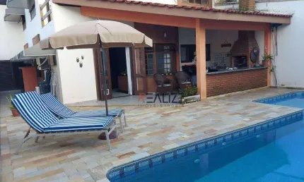 Casa próximo da praia com 3 dormitórios à venda, 219 m² por R$ 1.065.000 - Cibratel - Itanhaém/SP