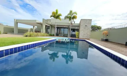 Casa moderna com quintal 3 suítes à venda, 261 m² por R$ 2.550.000 - Condomínio Terras de Itaici - Indaiatuba/SP