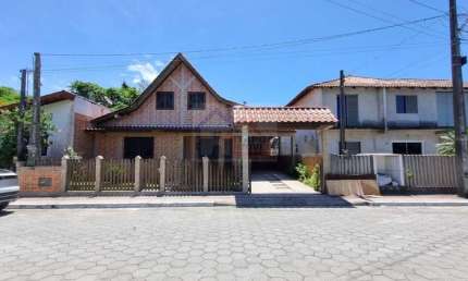 Casa com 3 quartos à venda na Rua 785 Hermínio Dagnoni, 622, Jardim Pérola do Atlântico, Itapoá