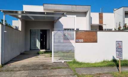Casa a venda com 3 dormitórios sendo 1 suite em Itapoá - Baln. Princesa do Mar