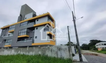 Apartamento c/ 1 suite + 2 quartos 1 vaga coberta a 130 metros do mar