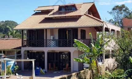 Sobrado com 272,00 m² de R$ 699.000,00 por R$ 650.000,00