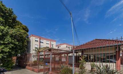 Apartamento à venda em Porto Alegre-RS, Jardim Leopoldina: 1 quarto, 1 banheiro, 27m² de área. Venha conferir!
