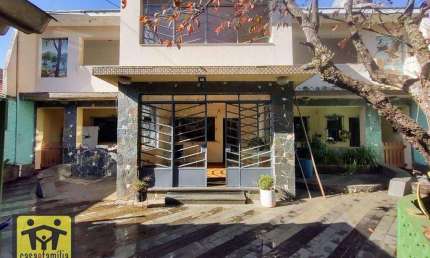 Sobrado com 4 dormitórios à venda, 250 m² por R$ 960.000,00 - Vila Liviero - São Paulo/SP