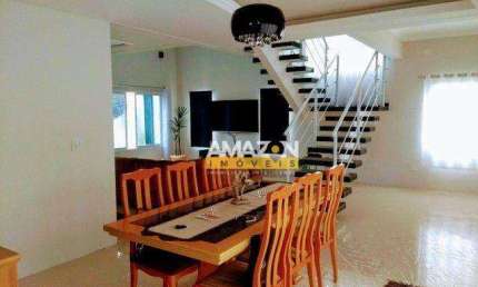 Casa com 3 dormitórios à venda, 294 m² por R$ 1.540.000,00 - Jardim Residencial Doutor Lessa - Pindamonhangaba/SP
