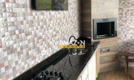 Casa com 2 dormitórios à venda, 300 m² por R$ 485.000,00 - Jardim das Bandeiras - Taubaté/SP