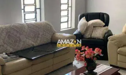 Casa com 5 dormitórios à venda, 400 m² por R$ 500.000,00 - Vila São Geraldo - Taubaté/SP