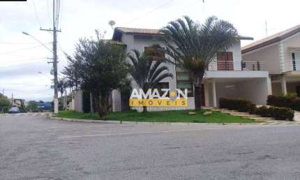 Sobrado com 4 dormitórios à venda, 200 m² por R$ 1.100.000,00 - Jardim Independência - Taubaté/SP
