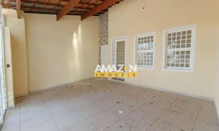 Casa com 3 dormitórios à venda, 95 m² por R$ 490.000,00 - Centro - Taubaté/SP