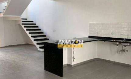 Sobrado com 3 dormitórios à venda, 176 m² por R$ 650.000,00 - Granjas Santa Terezinha - Taubaté/SP