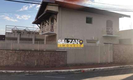 Sobrado com 3 dormitórios à venda, 160 m² por R$ 600.000,00 - Vila Jaboticabeira - Taubaté/SP
