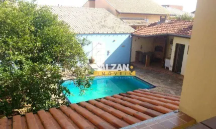 Sobrado com 3 dormitórios, 250 m² - venda por R$ 900.000,00 ou aluguel por R$ 5.640,00/mês - Campos Elíseos - Taubaté/SP