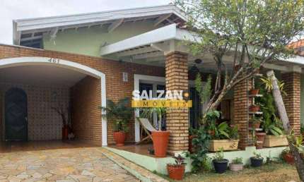 Casa com 5 dormitórios à venda, 198 m² por R$ 700.000,00 - Vila Jaboticabeira - Taubaté/SP