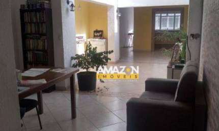 Casa com 5 dormitórios à venda, 380 m² por R$ 806.000,00 - Centro - Taubaté/SP