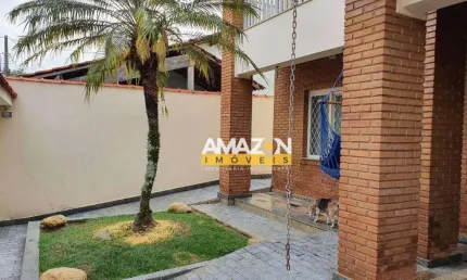 Sobrado com 4 dormitórios à venda, 245 m² por R$ 710.000,00 - Jardim Bela Vista - Guaratinguetá/SP
