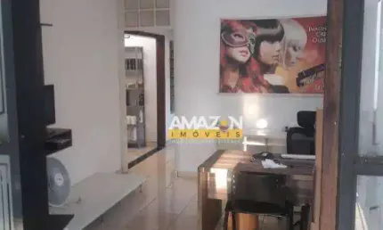 Casa com 5 dormitórios à venda, 240 m² por R$ 800.000,00 - Jardim Independência - Taubaté/SP
