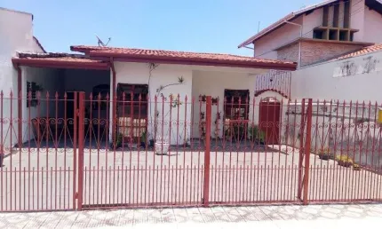 Casa com 3 dormitórios à venda, 180 m² por R$ 460.000,00 - Jardim Maria Augusta - Taubaté/SP