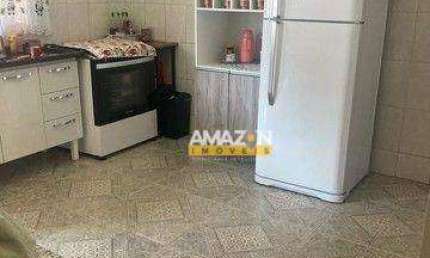 Casa com 2 dormitórios à venda, 200 m² por R$ 370.000,00 - Alto São Pedro - Taubaté/SP
