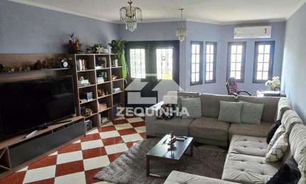 Casa com 3 quartos à venda no Cipava, Osasco 