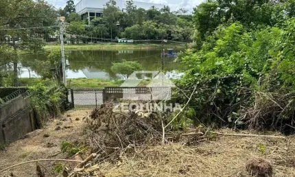 Terreno à venda no Três Montanhas, Osasco 