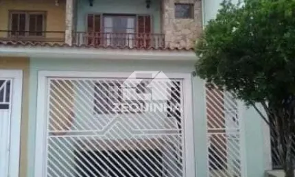 Casa em condomínio fechado com 4 quartos à venda na Vila Yolanda, Osasco 