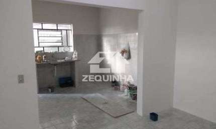 Casa com 2 quartos para alugar na Vila Dirce, Carapicuíba 
