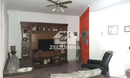 Casa em condomínio fechado com 4 quartos para alugar no Umuarama, Osasco 