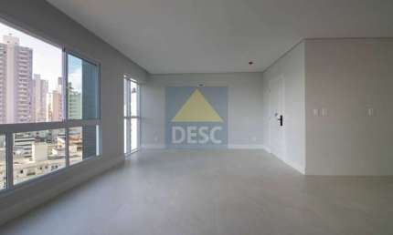 Apartamento à venda em Balneário Camboriú no Ed. Solar DI Capri