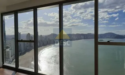 Apartamento de alto padrão à venda no edifício pharos