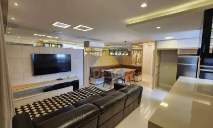 Apartamento mobiliado à venda no Edifício Opera Plaza em Balneário Camboriú