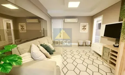 Apartamento quadra mar mobiliado e decorado à venda no Ed. San Andreas em Balneário Camboriú